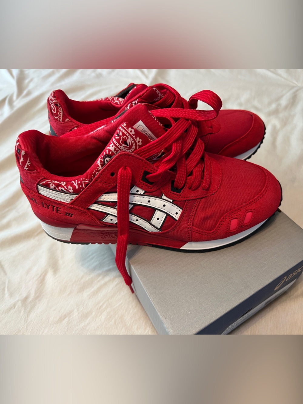 Asics Kids Red and White Gel-Lyte III Sneakers - Picture 4 of 6